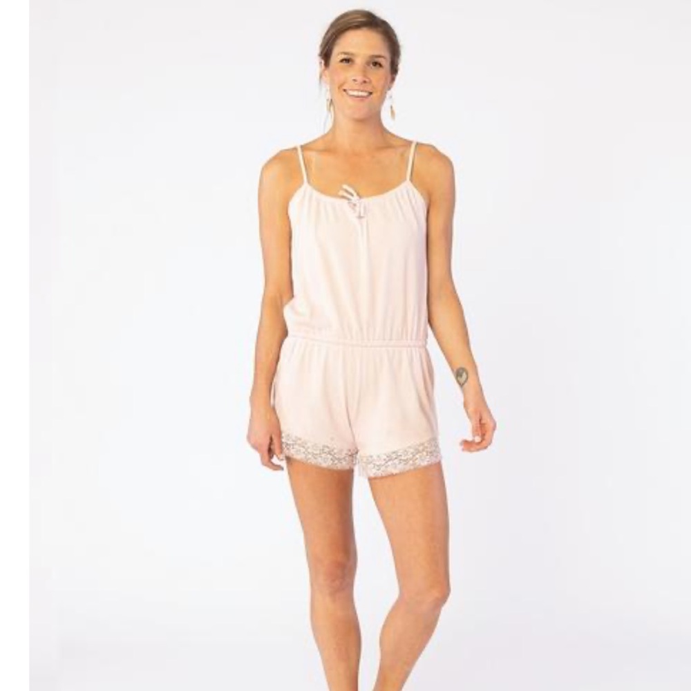 Carve Designs Sleeper Romper NWT
